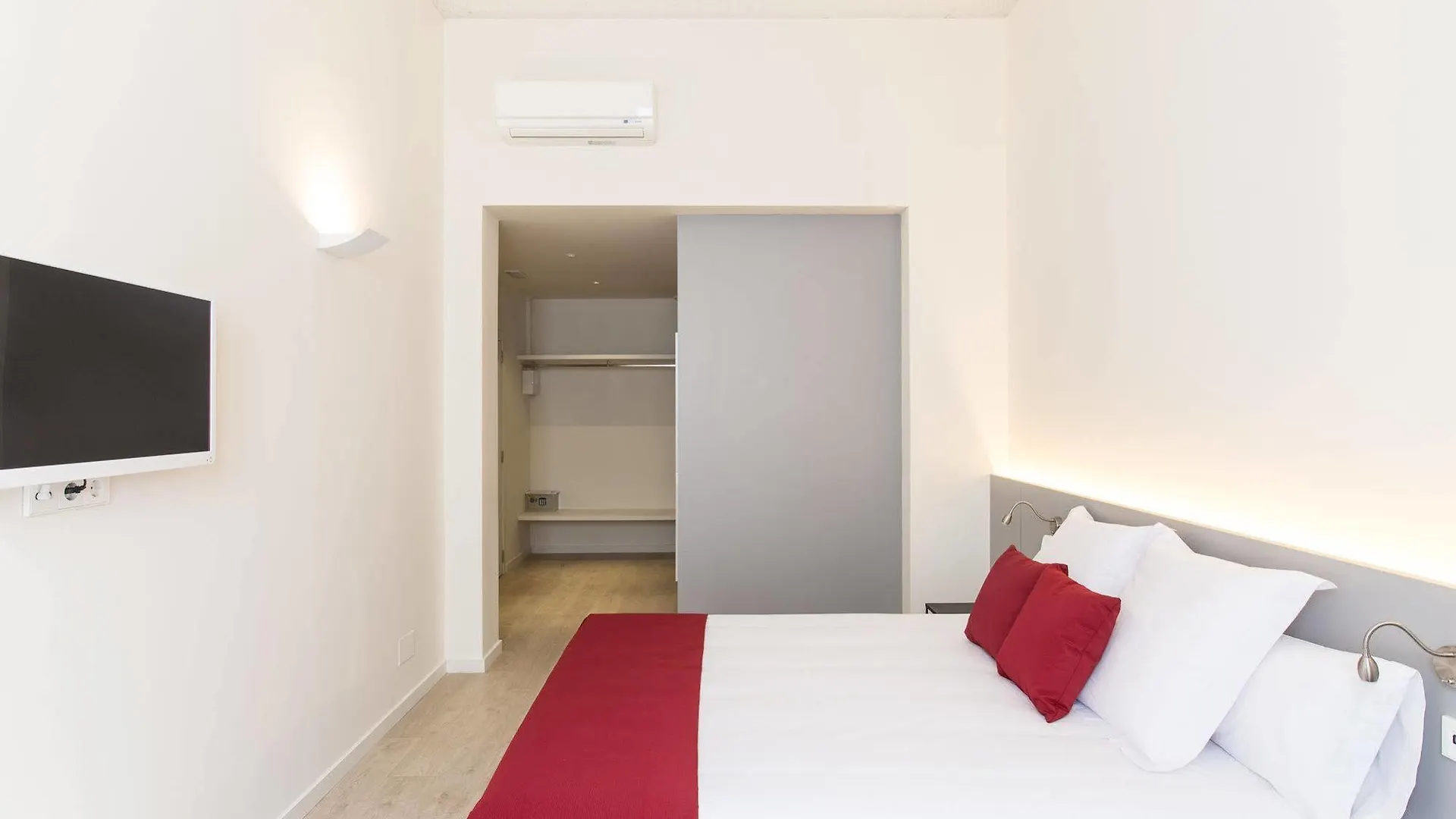 Izaila Plaza Catalunya Hotel Barcelona Guest house